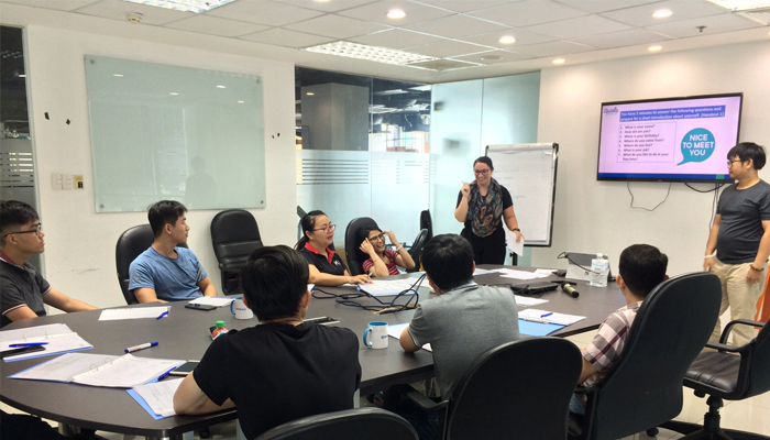 Review khóa học tiếng Anh doanh nghiệp tại Axcela Vietnam