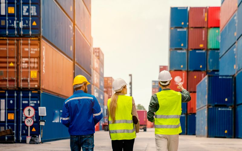 Sử dụng dịch vụ ủy thác nhập khẩu có hóa đơn