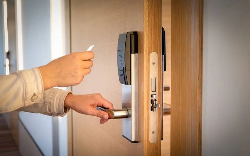 Ứng dụng thực tế của khóa điện tử